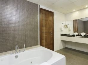 City Premiere Marina Hotel Apartments