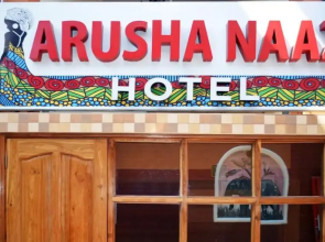 Arusha Naaz Hotel