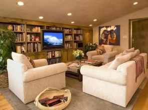 Penthouse with Panoramic Views of Vail Mountain and the Gore Range by RedAwning