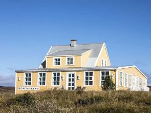 Fosshóll Guesthouse