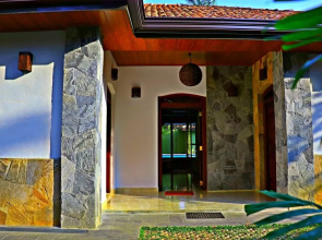 Yoho Villa Lucky Seven