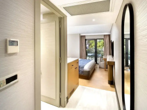 Bentley Hotel Old City