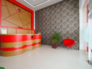 RedDoorz Syariah Plus near Padang Luar Bukittinggi
