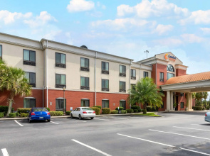 Comfort Suites Savannah North I-95