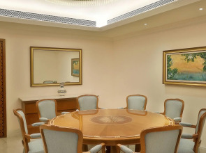 Al Bustan Palace, a Ritz-Carlton Hotel