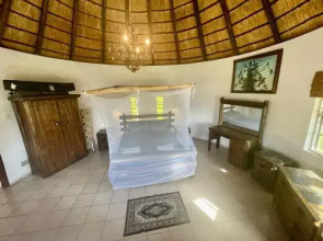 Nhambavale Lodge