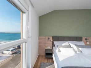 Luxury Apartments - La Vir 3 & 4