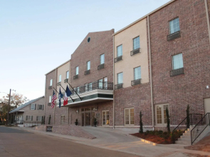 Chateau Saint Denis Hotel