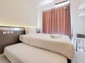 Minimalist Designed And Homey Stay Studio At Sky House Bsd Apartment