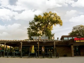 Morden Motor Inn