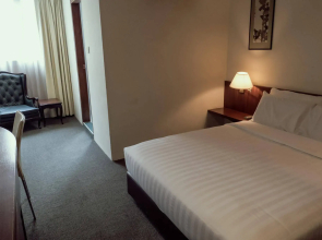 VIP Hotel (SG Clean Certified)