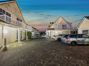 Aroha Motel