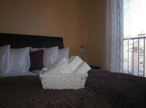 Lili Guest House