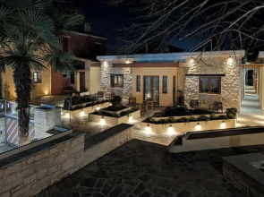 1929 Boutique Residences