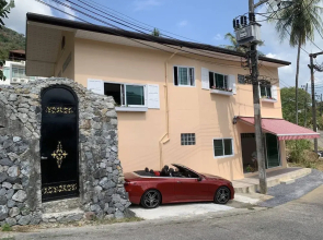 Charming New Italian Style 1st Floor Maisonnette
