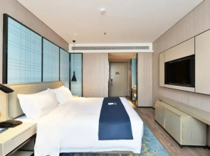 Echarm Hotel (Anlu Pedestrian Street)