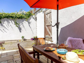 The Terrace - Light Bright Characterful Near Beaches