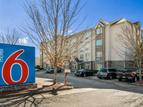 Motel 6 Canton, GA