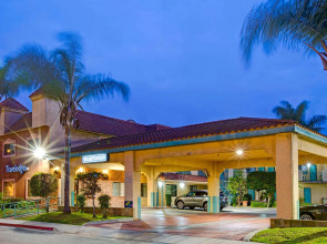 Travelodge by Wyndham Lynwood