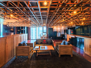 Maple Hotel & Apartment