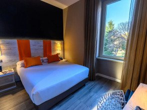 Отель The Guardian