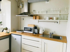 Cozy apartment with lake view