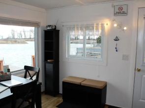 Twin Birch Suites and Cottages