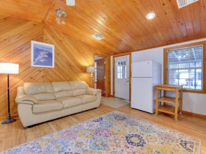 Fish, Boat & Explore: Cross Creek Cabin w/ Dock!