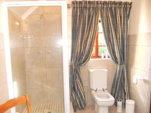 Mulligans Golf Lodge