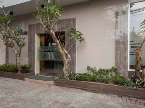 RedDoorz Premium @ Jalan Cengkeh
