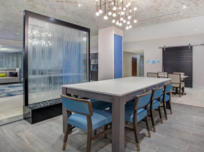 Holiday Inn Express & Suites Covington by IHG