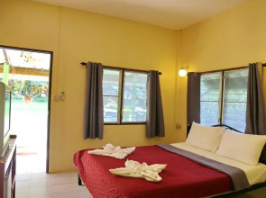 TP Hut Bungalows
