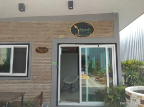 OYO 526 Baan Wararin Hostel