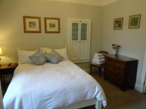 Riverbank House Bed and Breakfast Innishannon