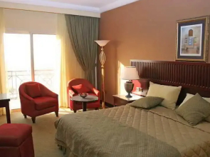 Golden Tulip Khatt Springs Resort & Spa