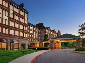 Embassy Suites Philadelphia - Valley Forge Hotel