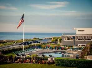Atlantis Oceanfront Inn