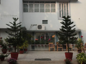 Baseraz by OYO Rooms