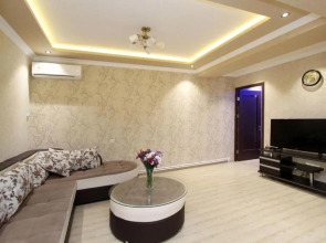 Luxury 2+1 Bedroom By Northern Avenue, Middle of Center