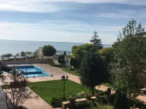 Apartments In Aparthotel Rich 3