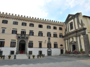 Castello Costaguti