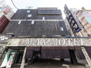 Max Hotel
