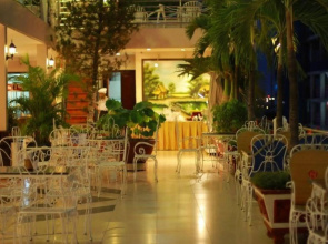Huong Sen Hotel