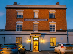 The Kings Head House