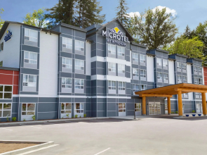 Microtel Inn & Suites by Wyndham Oyster Bay