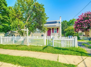 Rockville Home w/ Spacious Yard: 17 Mi to DC!
