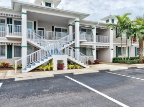 Sienna Golf 2 Bedroom Home by NFVH