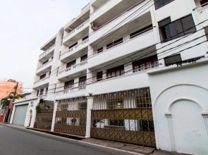 Qi Mag Apartments by OYO