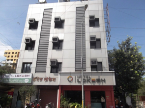 Hotel Lokesh