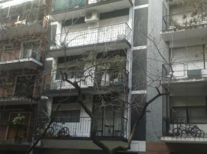 Mena House en Recoleta 3 Bed 2 Bath - Piso Alto